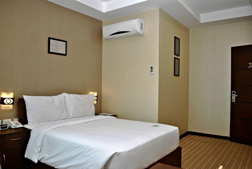Orion Hotell Manila Eksteriør bilde